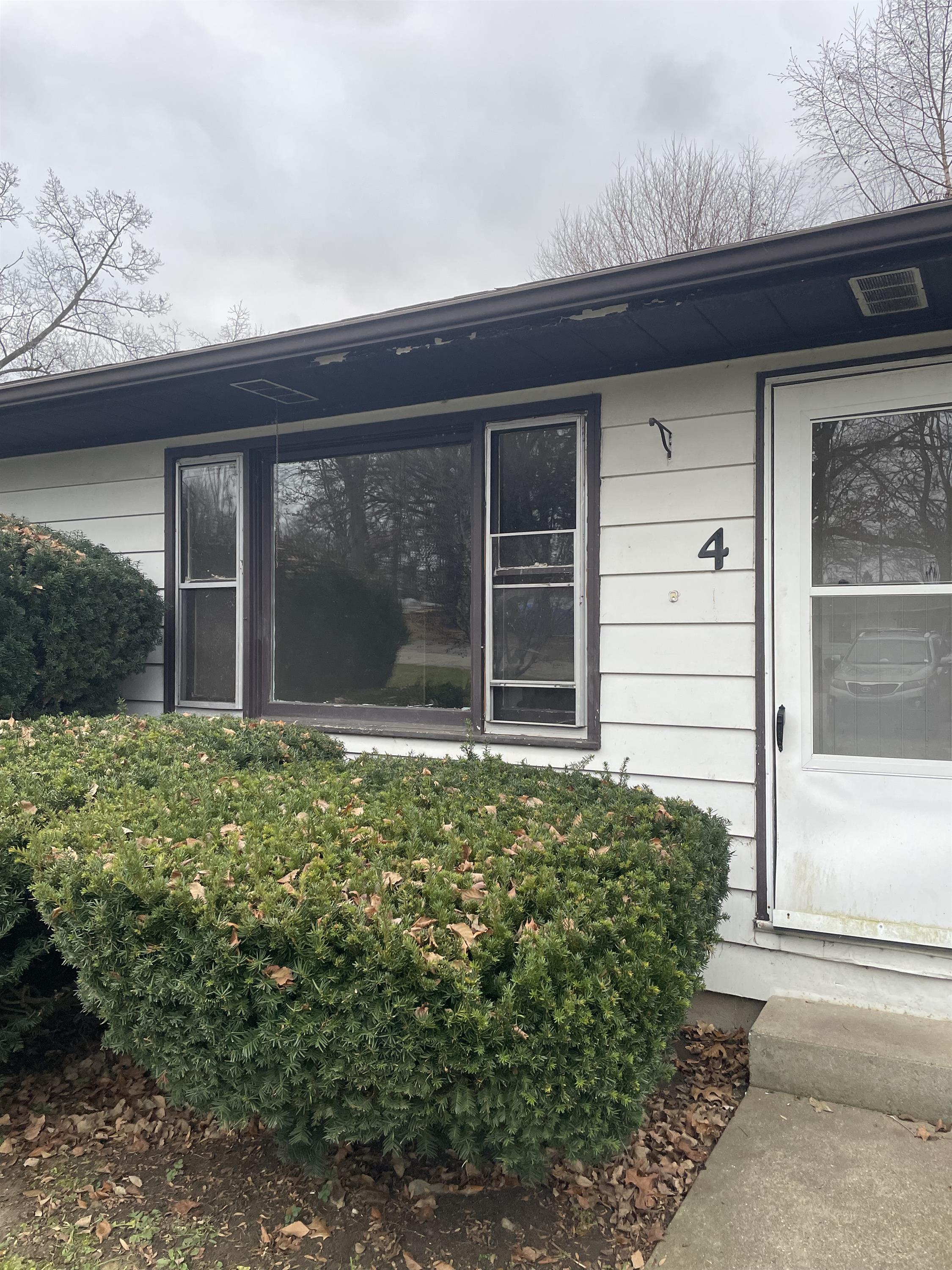 128 Hoose Court - 4